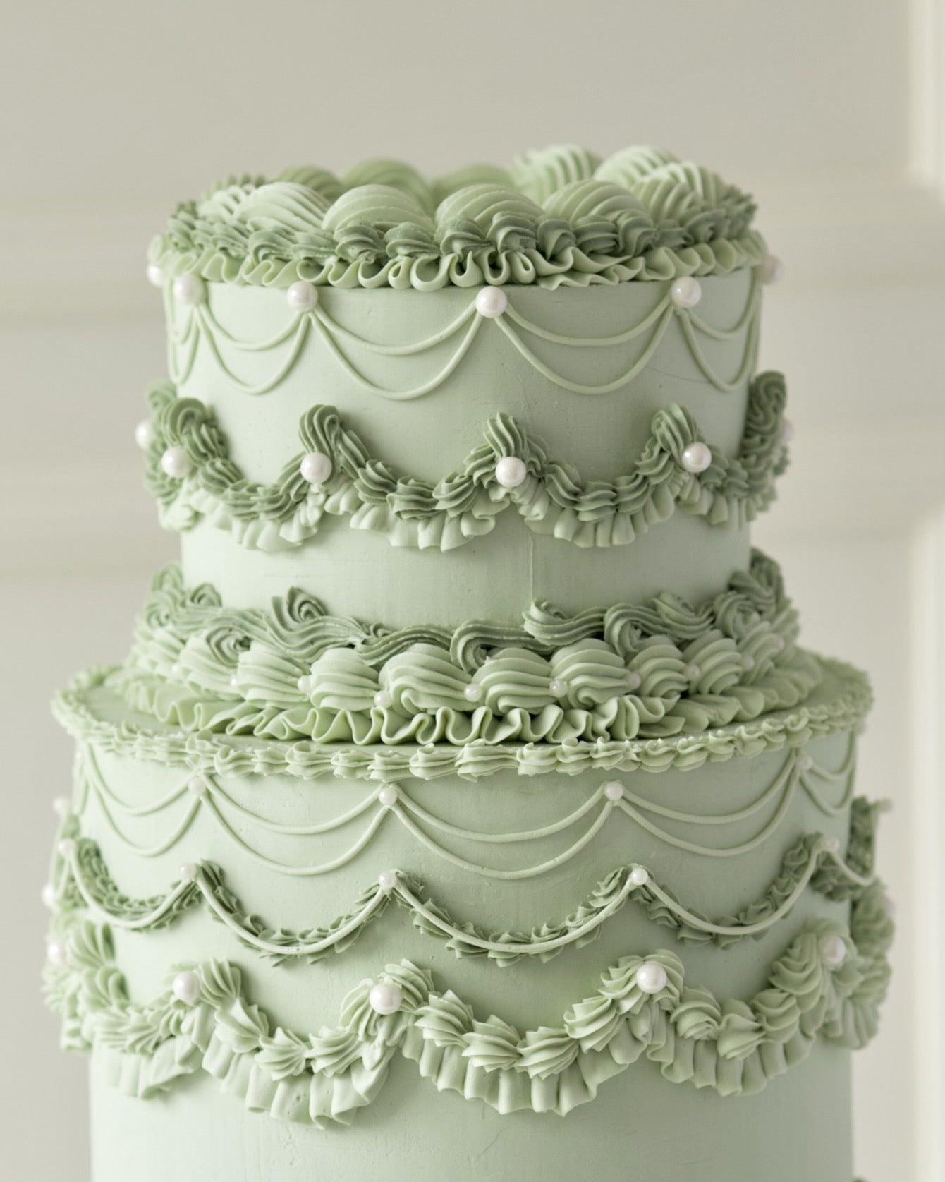 Green vintage wedding cake